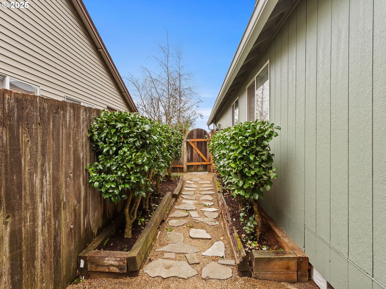 Vancouver, Washington 98662, United States, 4 Bedrooms Bedrooms, ,3 BathroomsBathrooms,Residential,Pending,1170