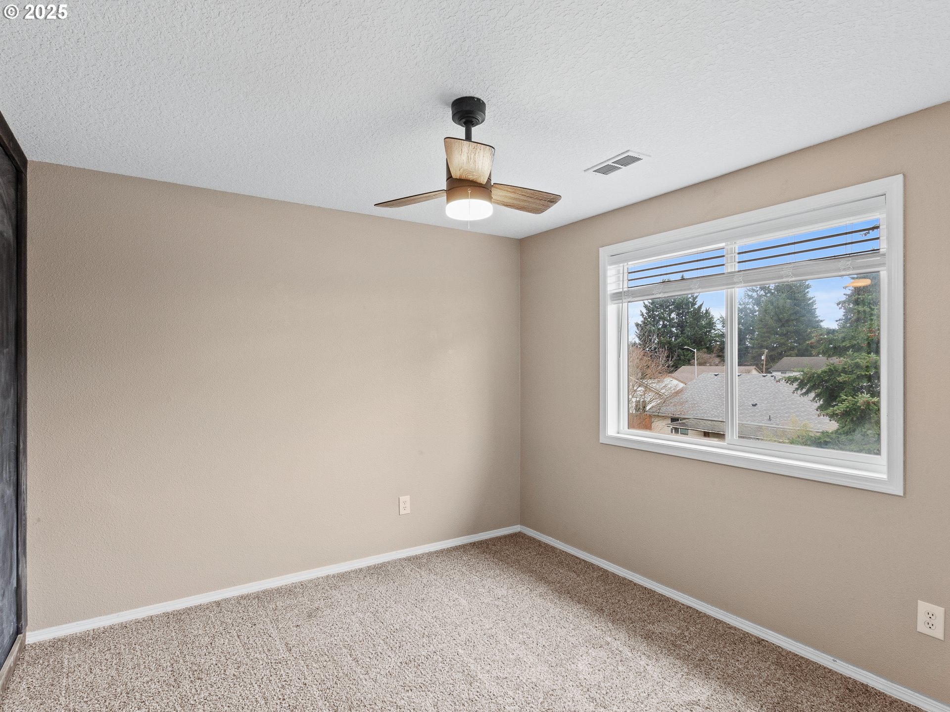 Vancouver, Washington 98662, United States, 4 Bedrooms Bedrooms, ,3 BathroomsBathrooms,Residential,Pending,1170