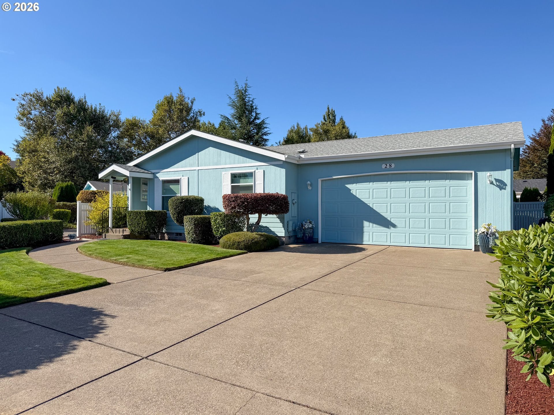 3220 CRESCENT AVE 28
