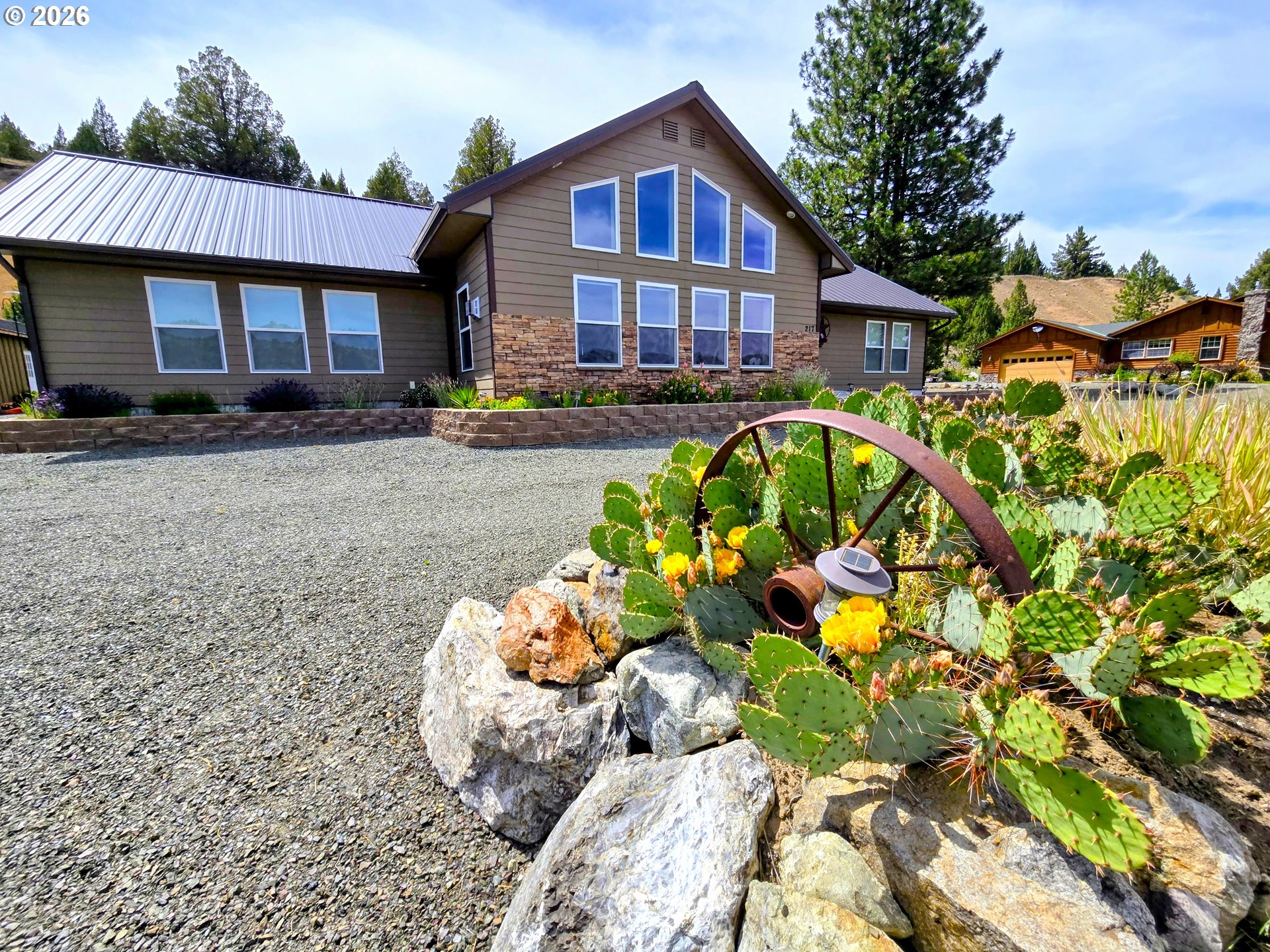 217 Elkview DR