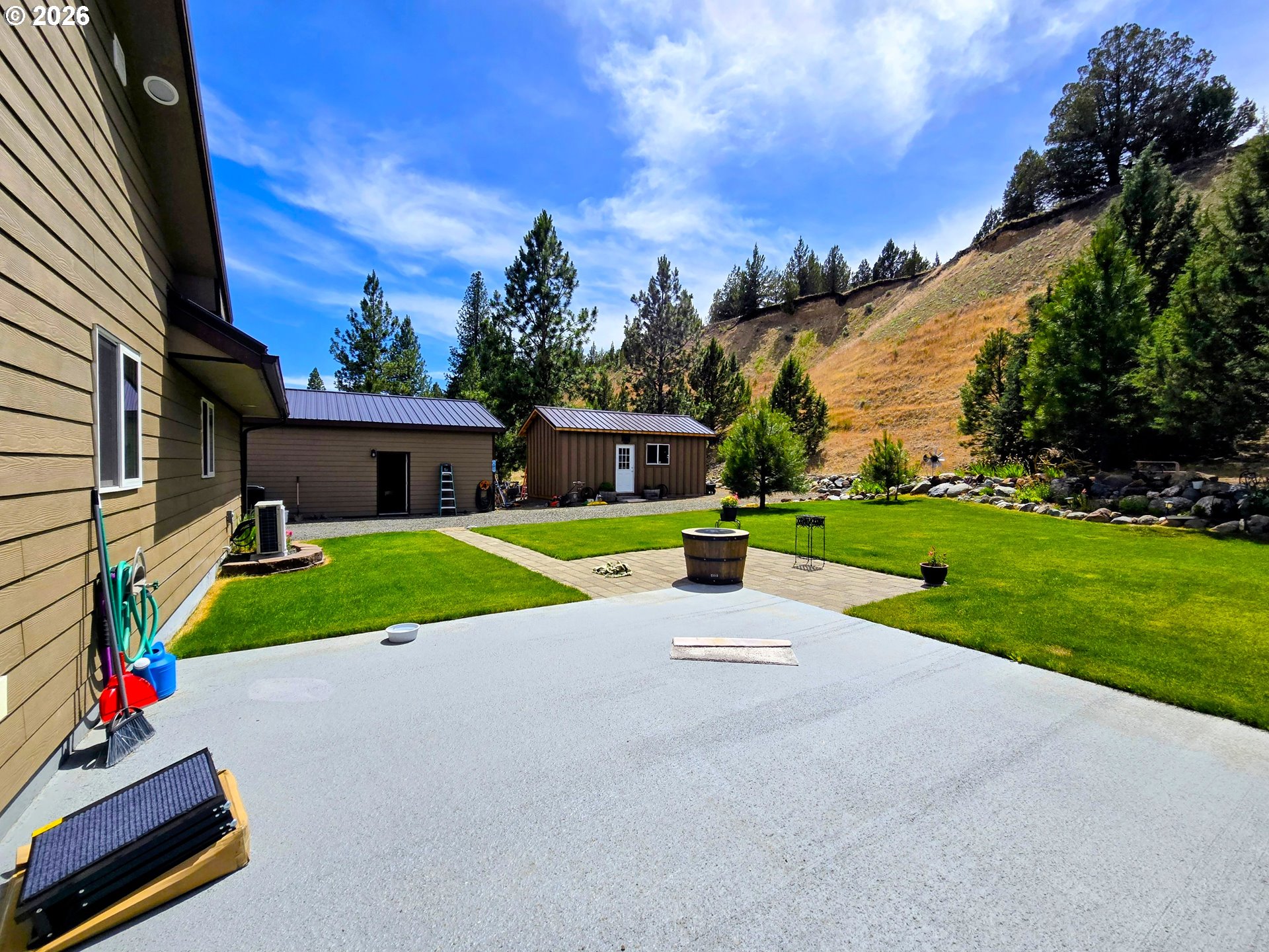 217 Elkview DR