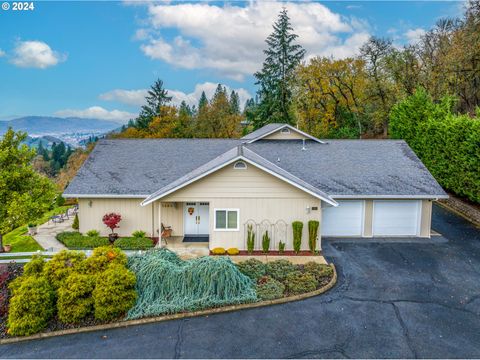 A home in Roseburg