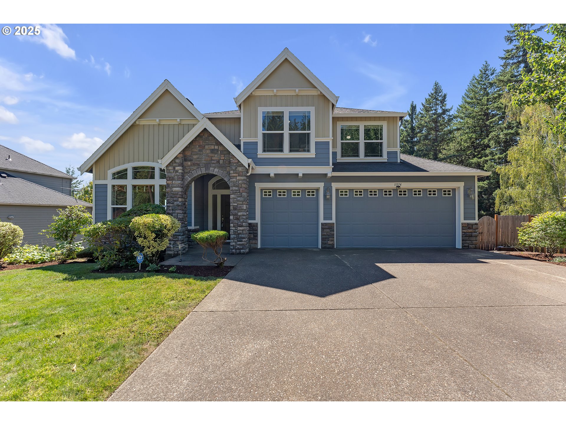 11324 SE LUDLOW CT