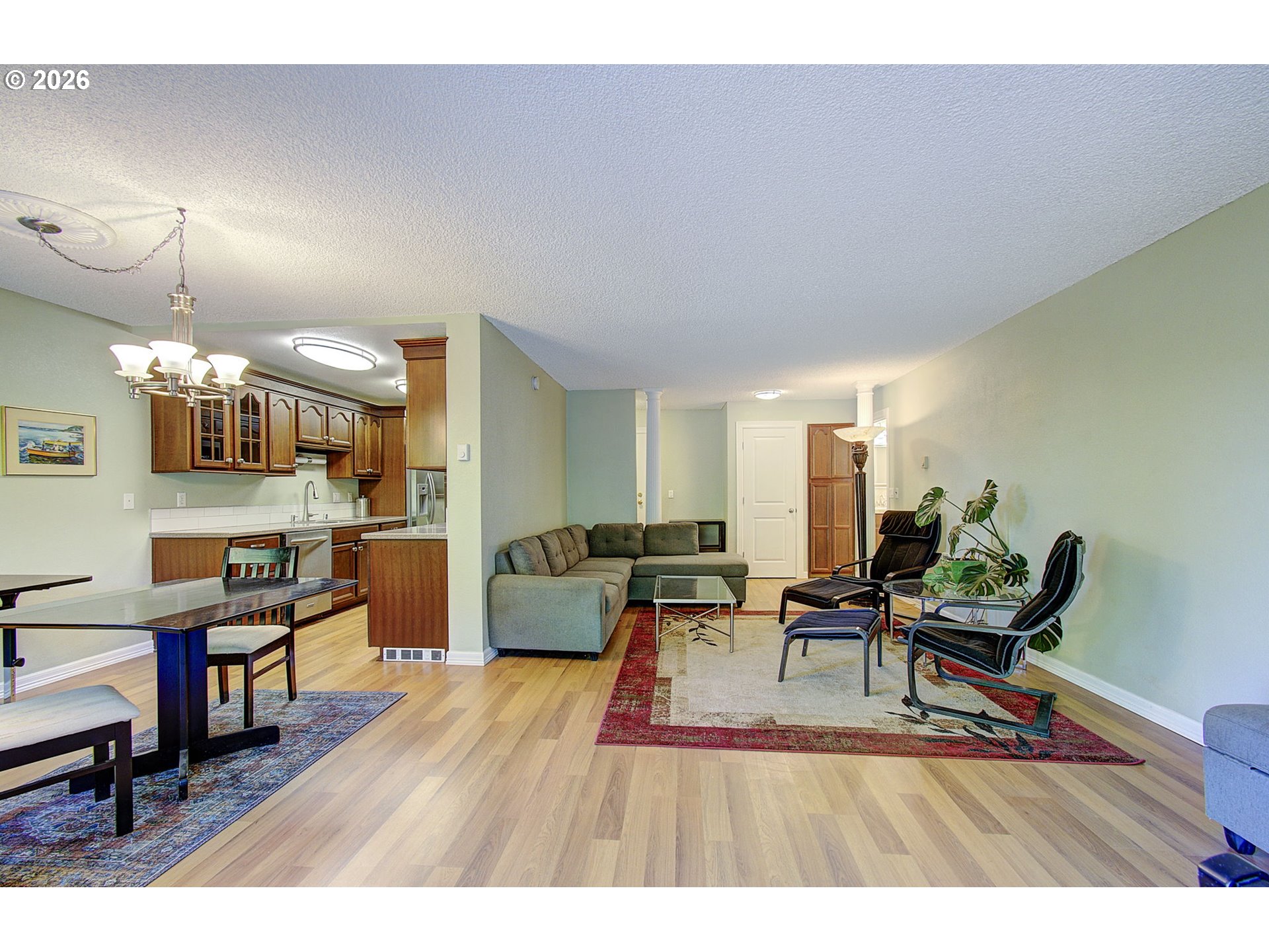 5585 E EVERGREEN BLVD 5302