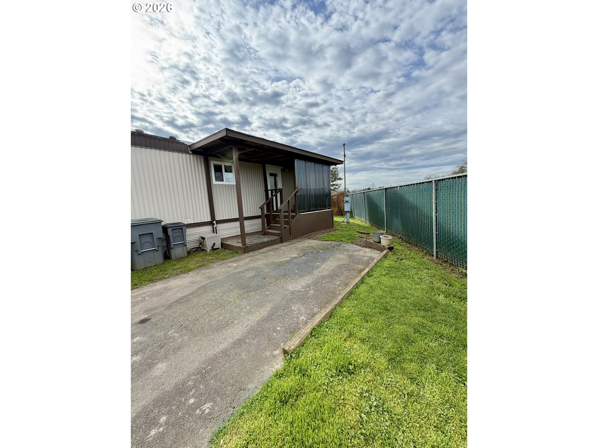 2400 SE STRATUS AVE 36