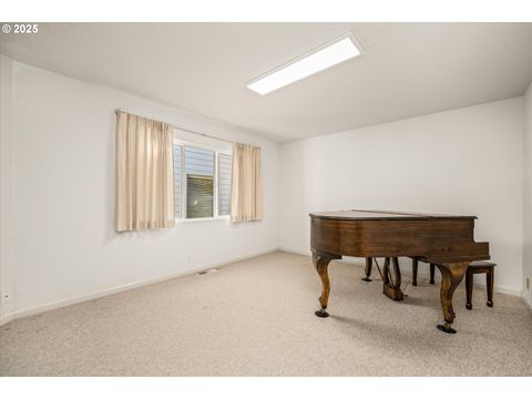 Tiny photo for 370 Magnolia Dr, Creswell, OR 97426 (MLS # 772414271)