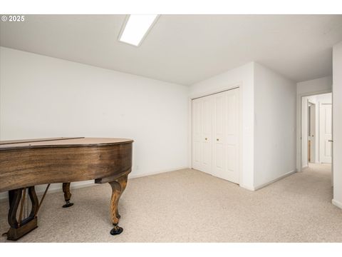 Tiny photo for 370 Magnolia Dr, Creswell, OR 97426 (MLS # 772414271)