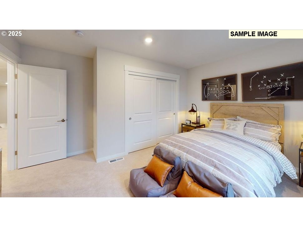 16887 SW LEAF LN