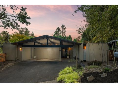 700 PEBBLE BEACH CT Lake Oswego OR 97034
