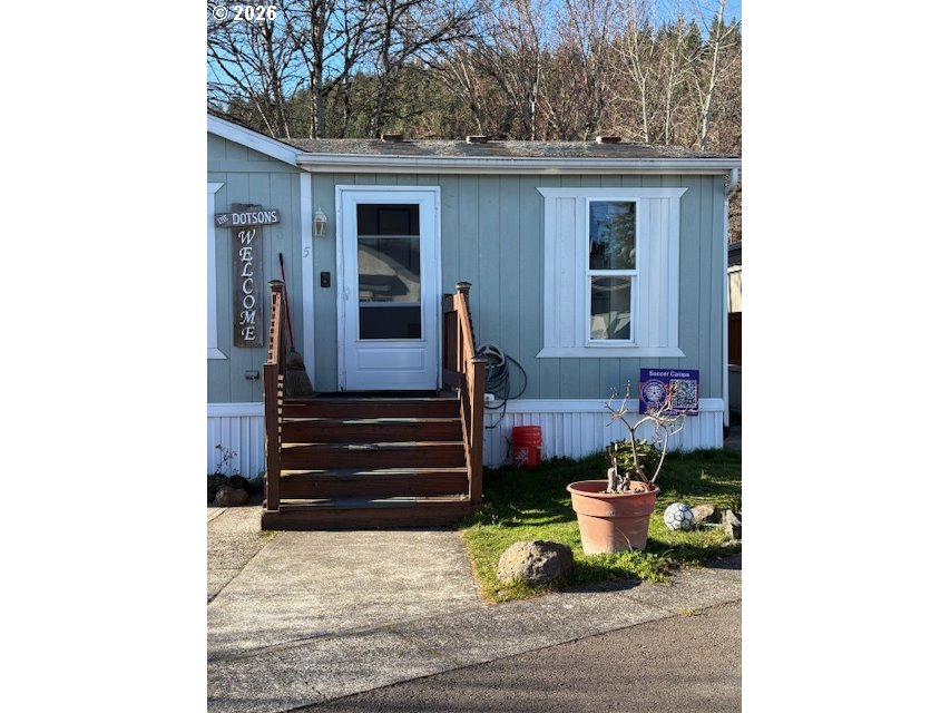 10901 SE Powell BLVD 5