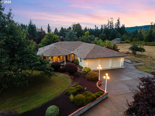 39141 EASTON LN, SPRINGFIELD, OR 97478 - Image b08cd9efd4116daba06e666ebaf2deef/3406220381
