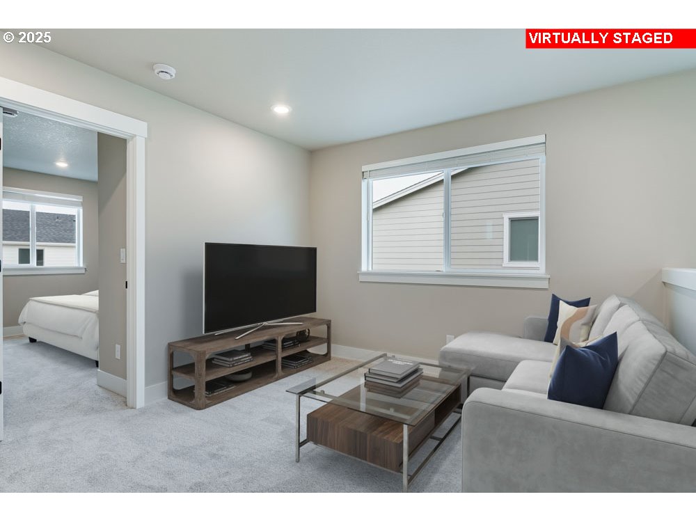 6523 SE SILVERGRASS ST