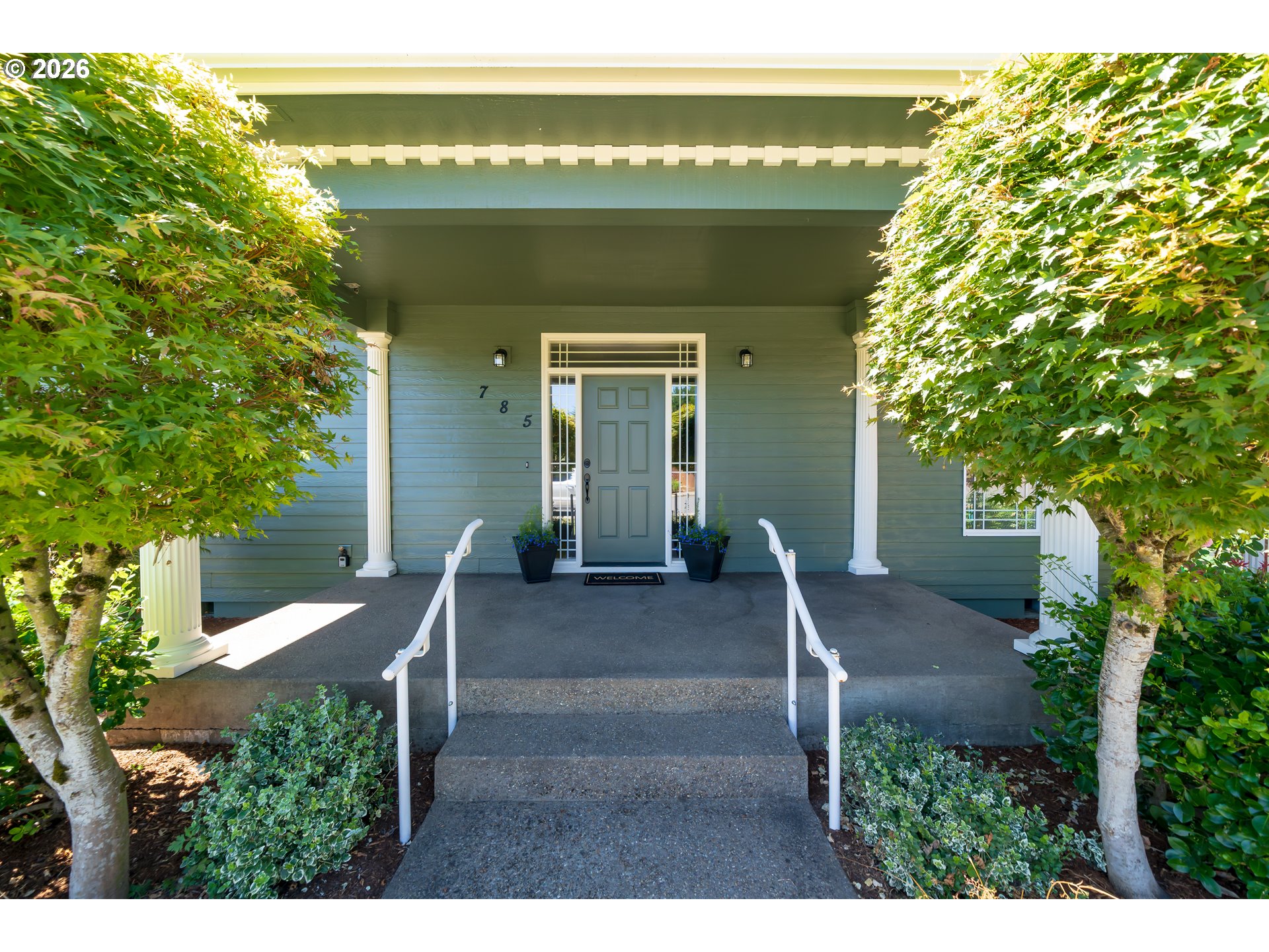 785 N 15TH AVE