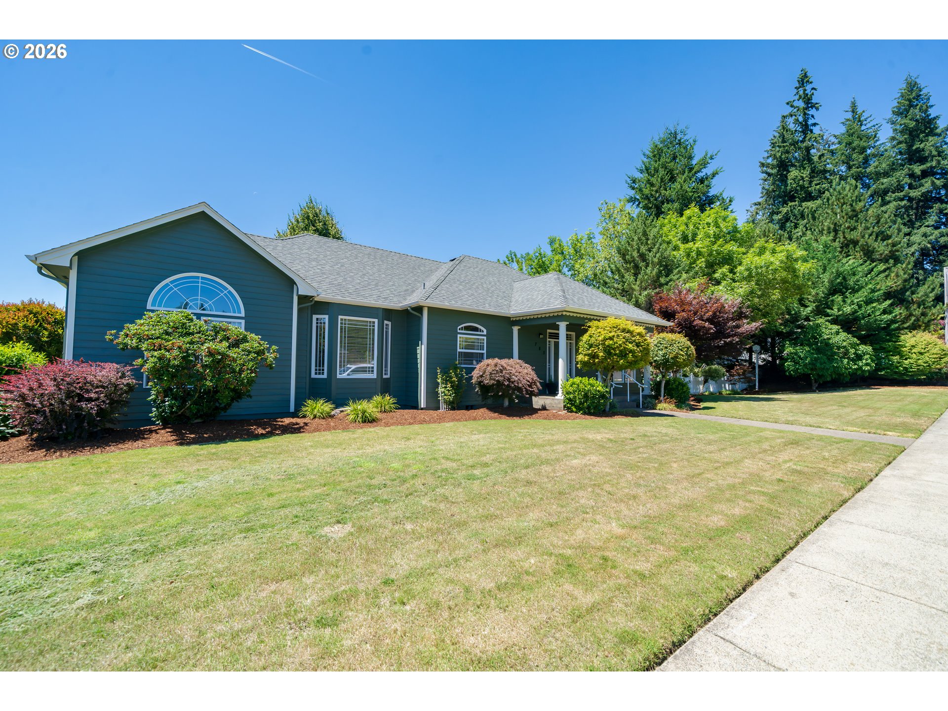 785 N 15TH AVE