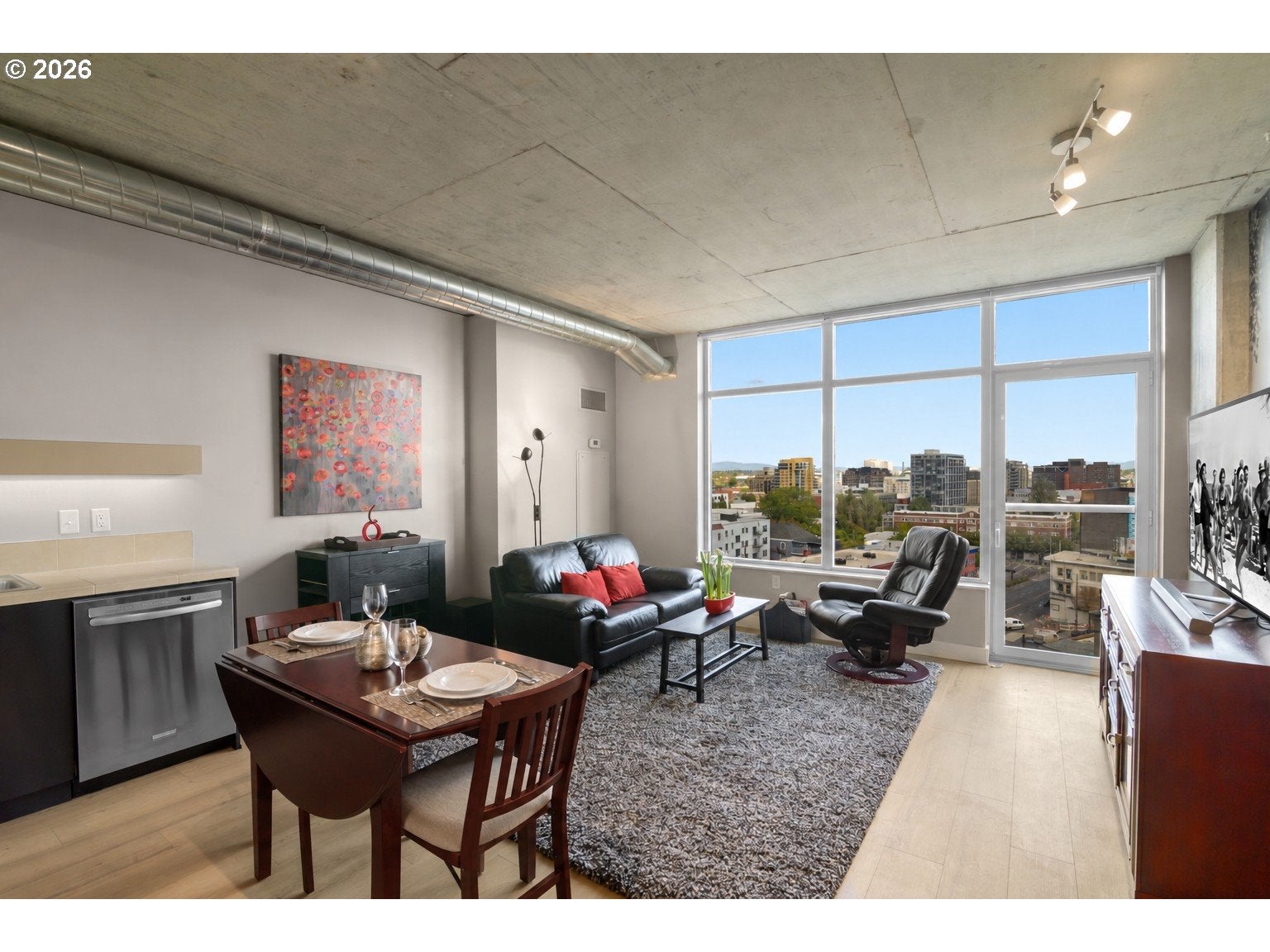 1926 W BURNSIDE ST 807