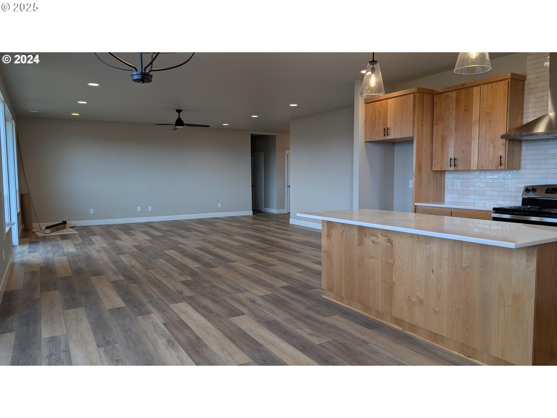 16575 SE WOODLAND HEIGHTS RD