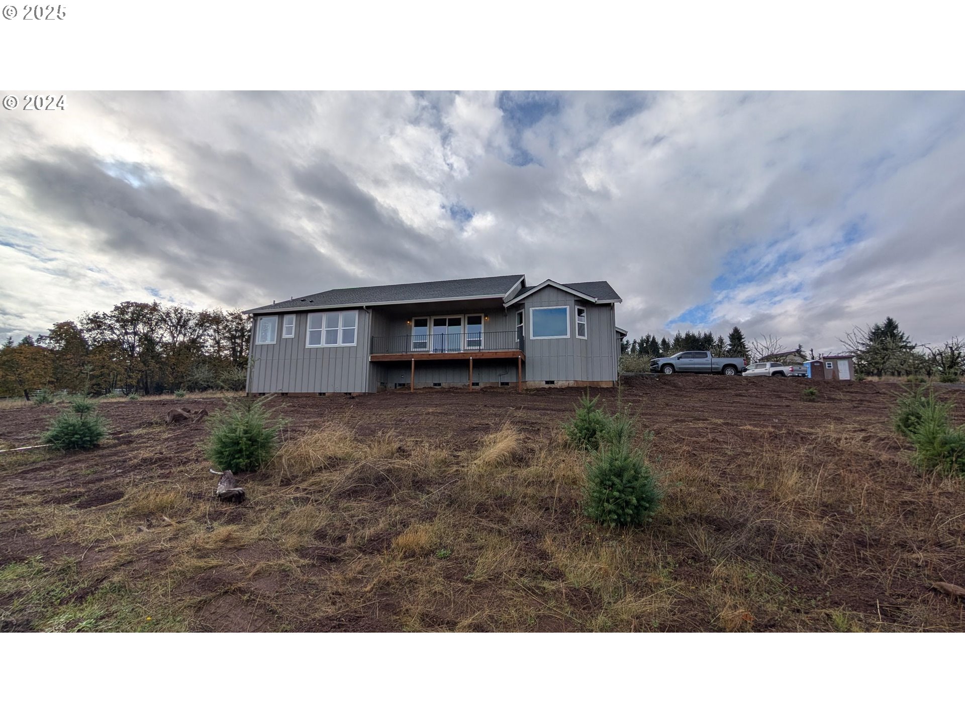 16575 SE WOODLAND HEIGHTS RD