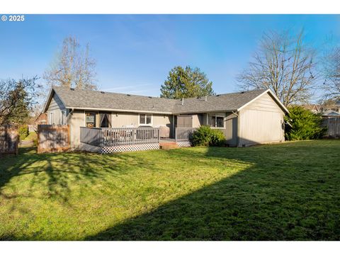 A home in Roseburg