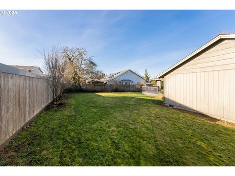 A home in Roseburg