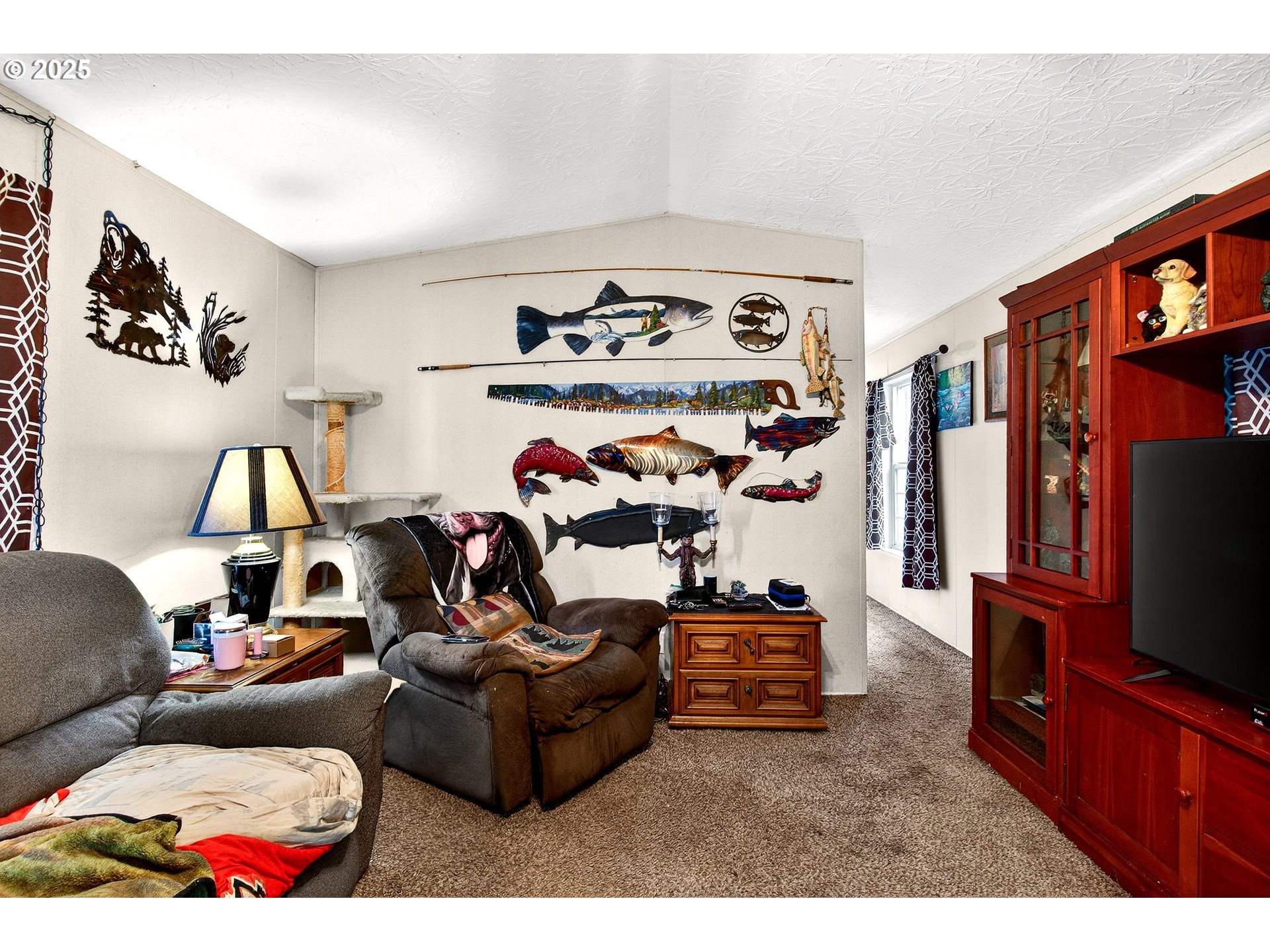 4050 TILLAMOOK RIVER RD