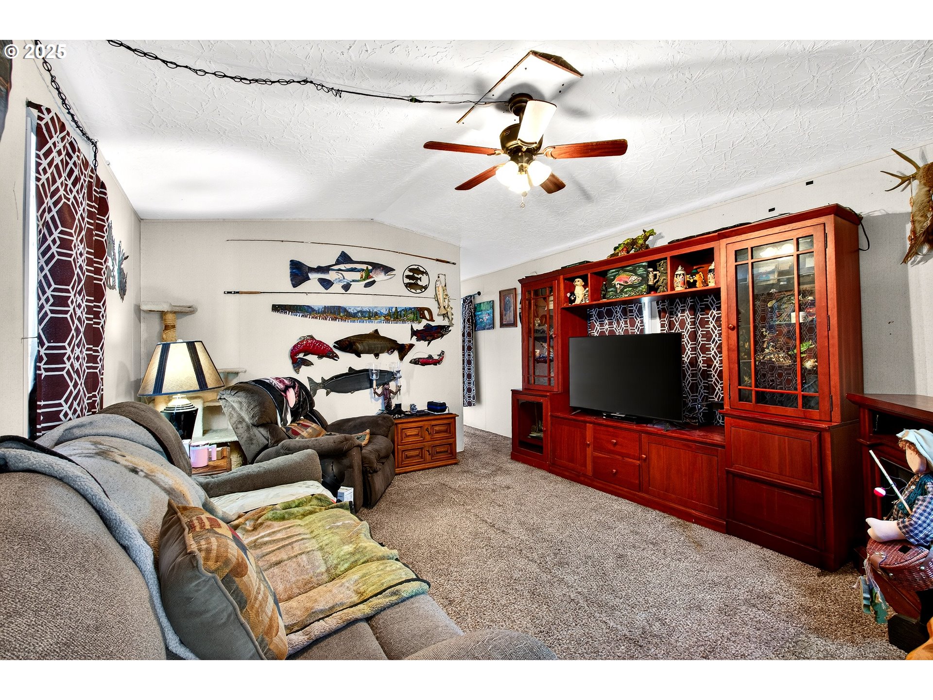 4050 TILLAMOOK RIVER RD