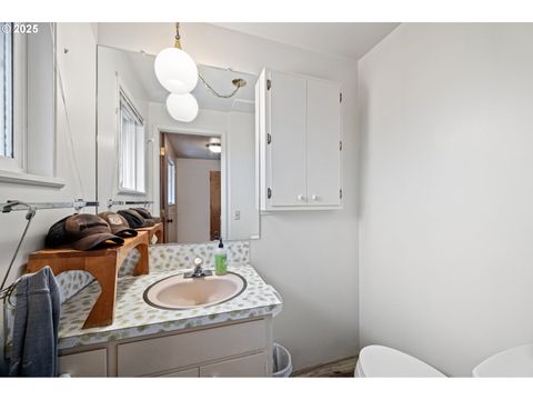 Tiny photo for 84994 Edenvale Rd, Pleasant Hill, OR 97455 (MLS # 440905550)