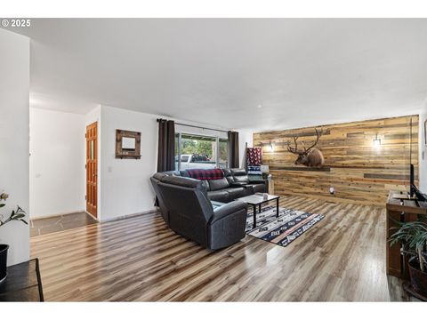 Tiny photo for 84994 Edenvale Rd, Pleasant Hill, OR 97455 (MLS # 440905550)