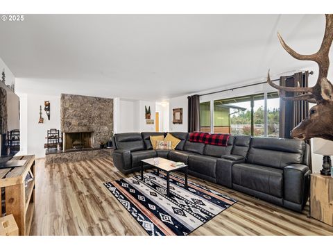 Tiny photo for 84994 Edenvale Rd, Pleasant Hill, OR 97455 (MLS # 440905550)