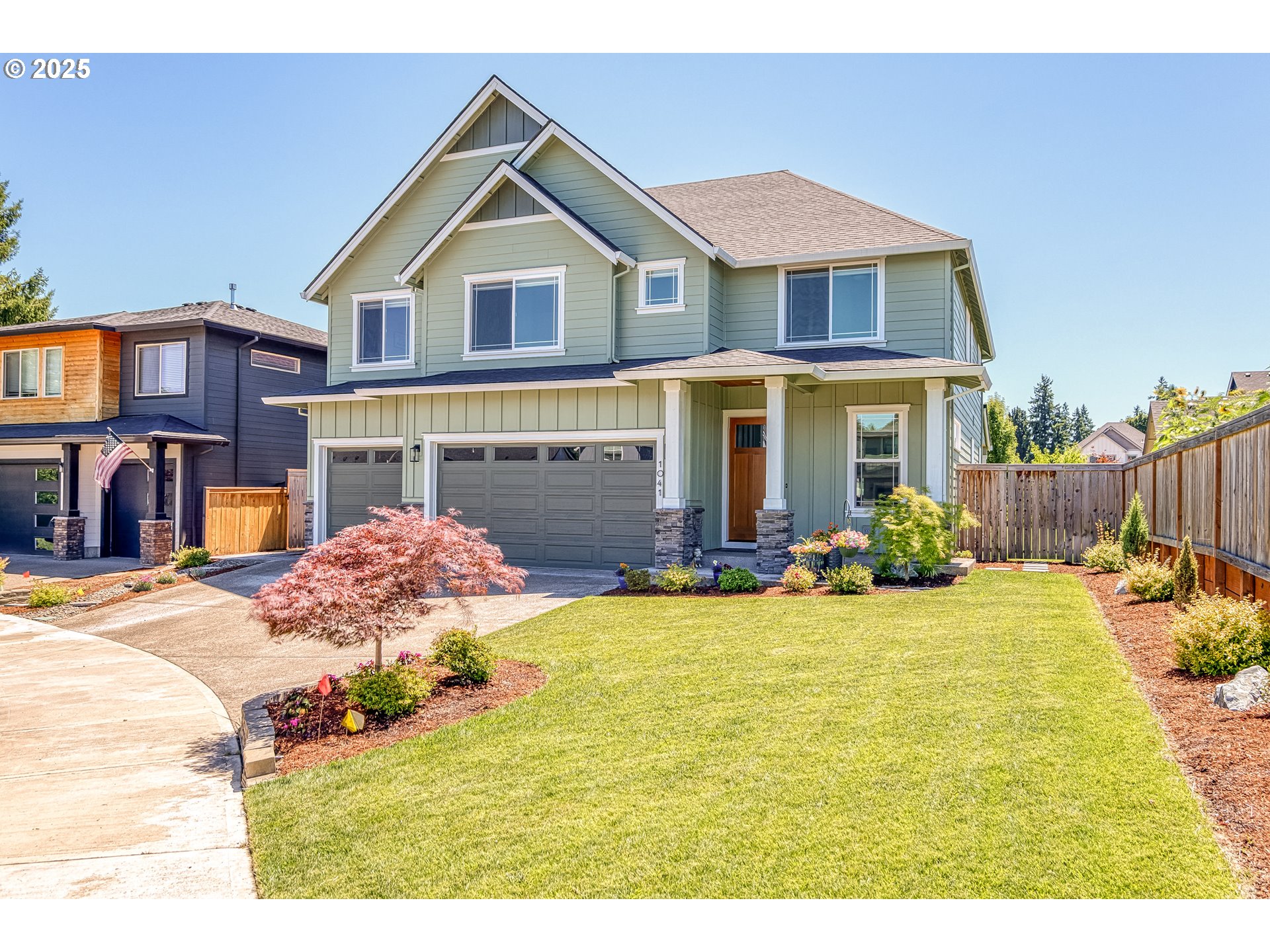 1041 NE 16TH AVE