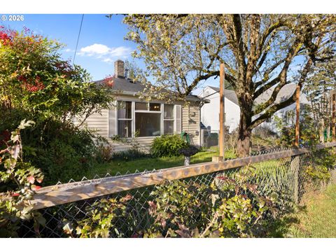 7645 SE HENDERSON ST Portland OR 97206
