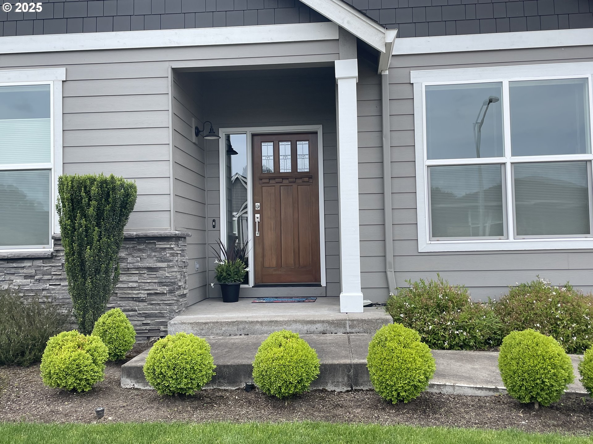 847 UNITY DR