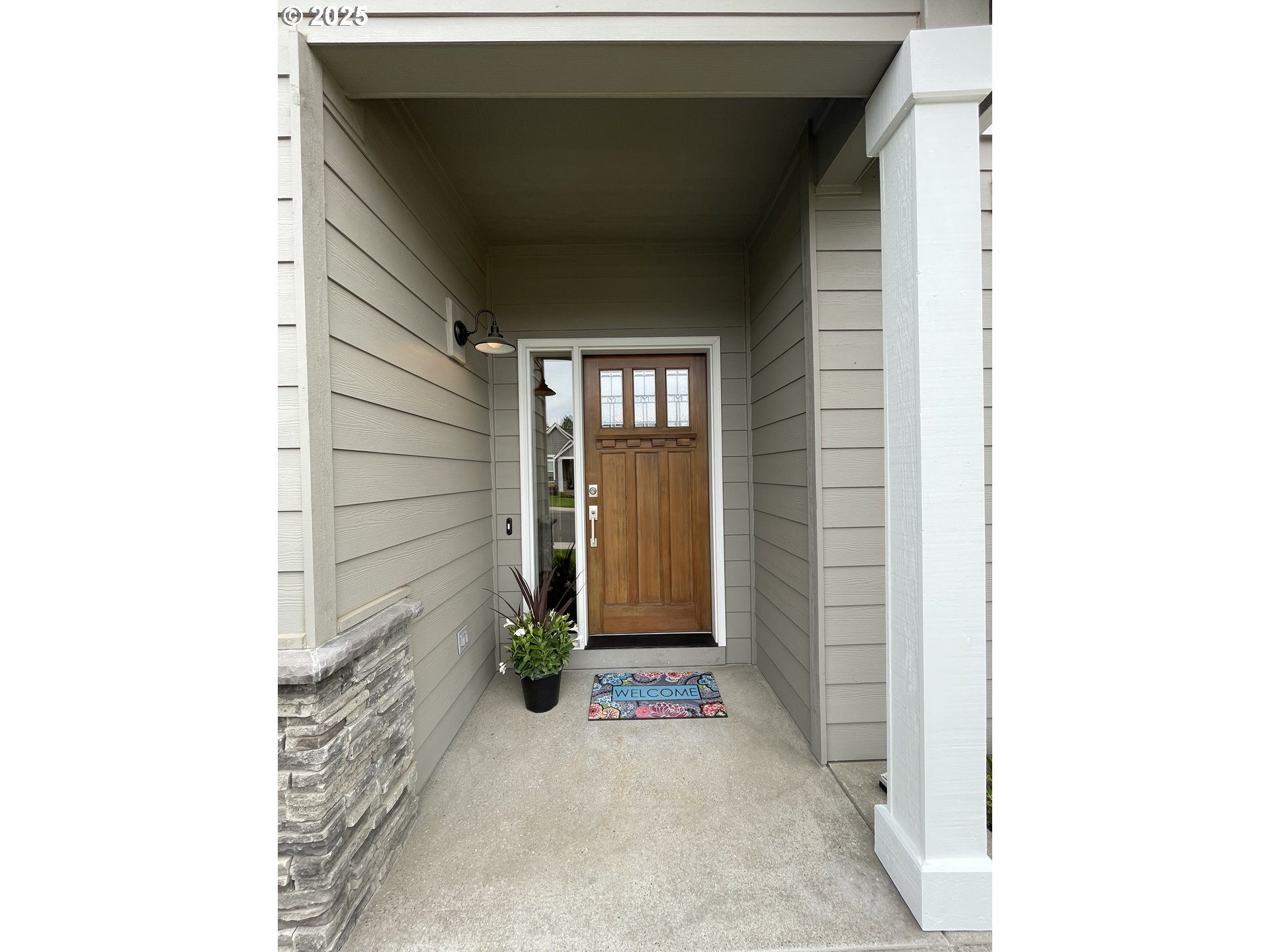 847 UNITY DR