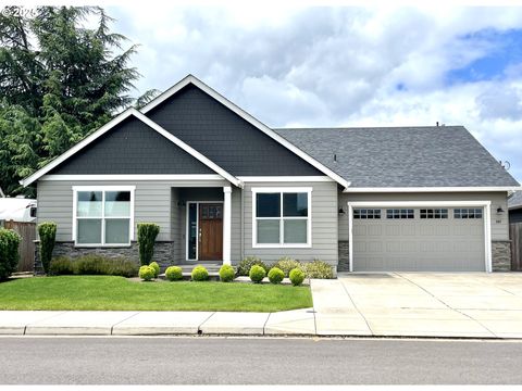 847 UNITY DR Junction City OR 97448