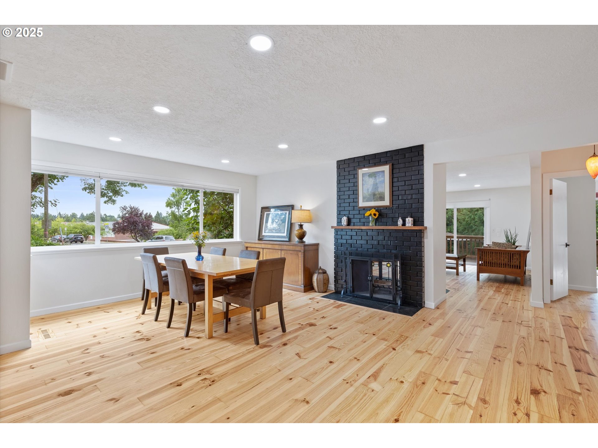 2245 SW MARTHA ST