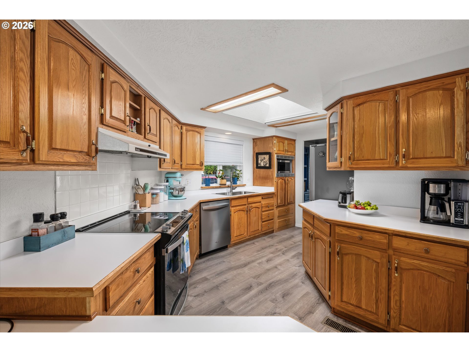 4055 ROYAL AVE 22