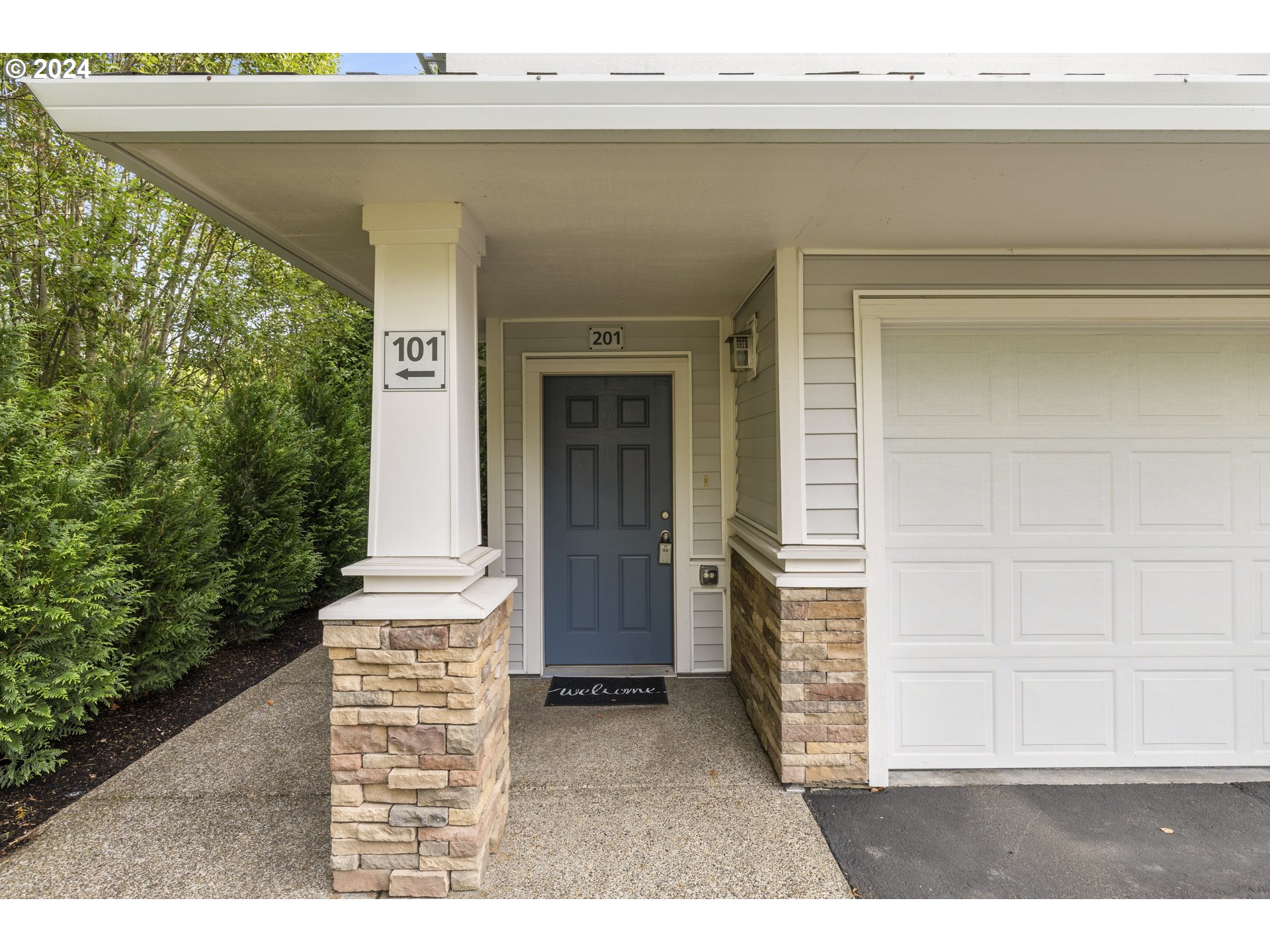 14655 SW BEARD RD 201