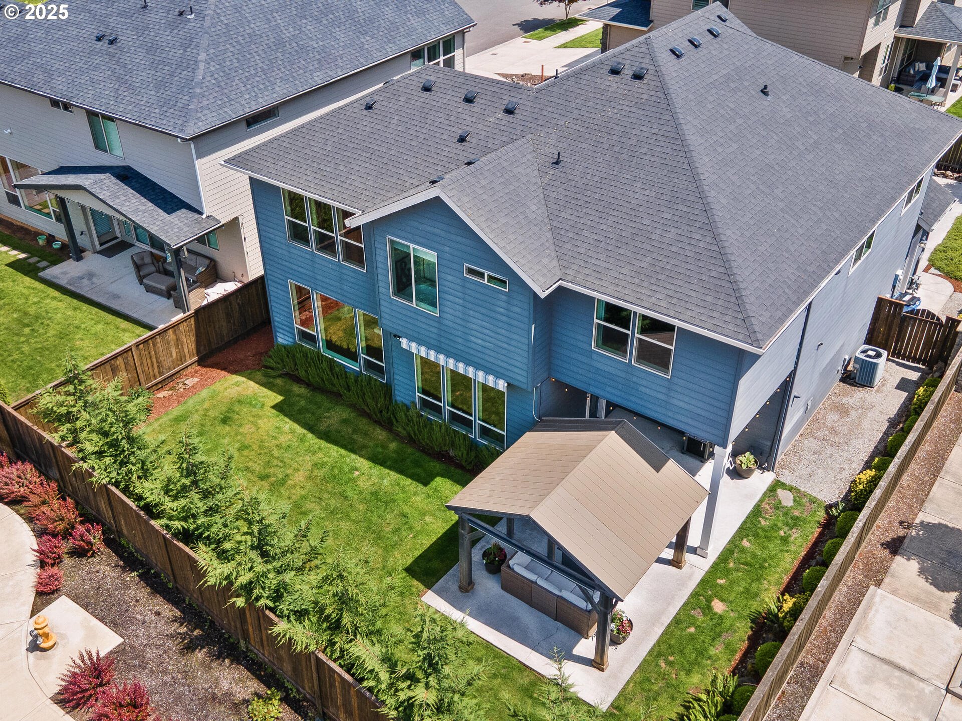 Camas, Washington 98607, United States, 6 Bedrooms Bedrooms, ,3 BathroomsBathrooms,Residential,Pending,139384