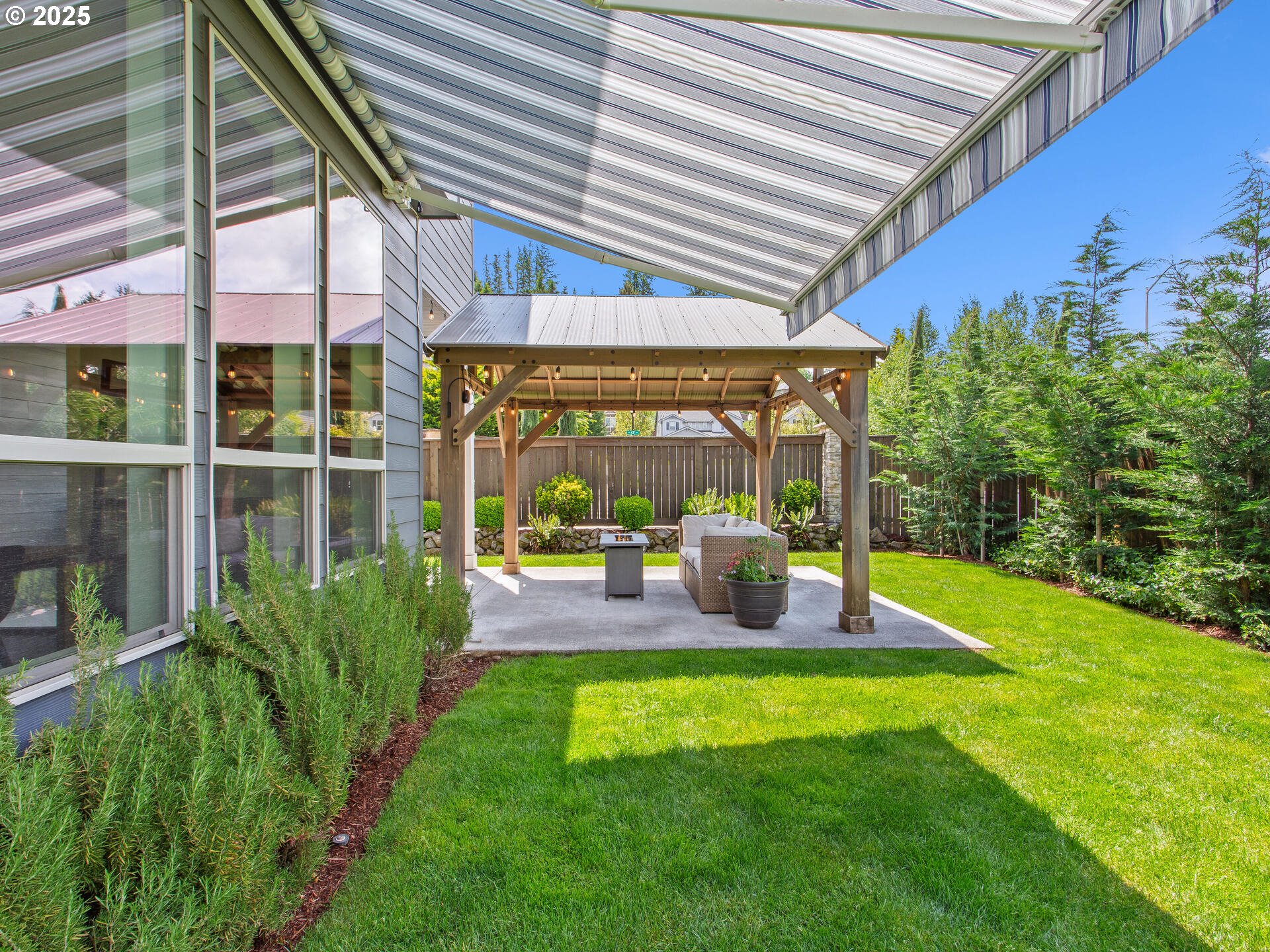 Camas, Washington 98607, United States, 6 Bedrooms Bedrooms, ,3 BathroomsBathrooms,Residential,Pending,139384