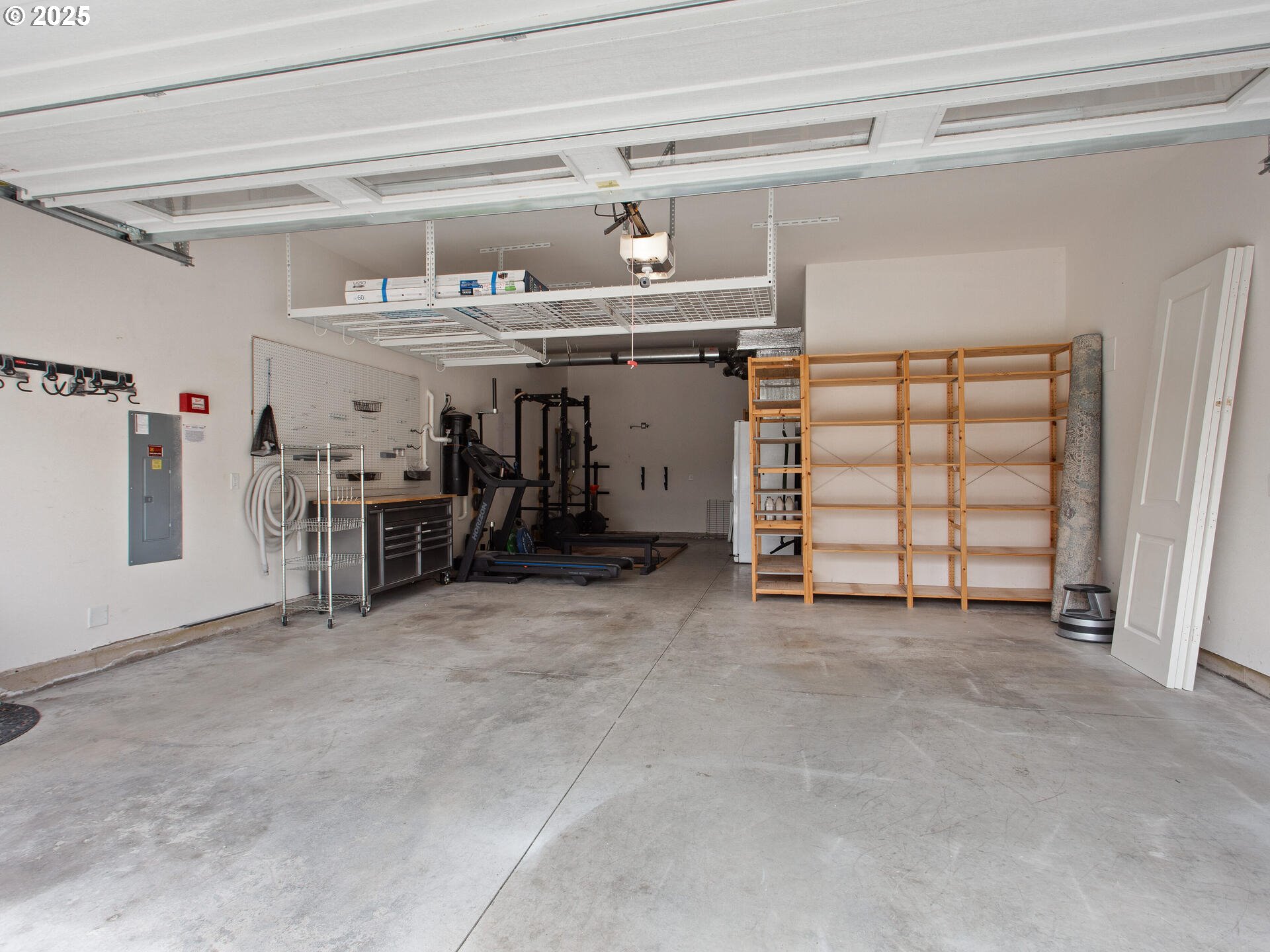 Camas, Washington 98607, United States, 6 Bedrooms Bedrooms, ,3 BathroomsBathrooms,Residential,Pending,139384