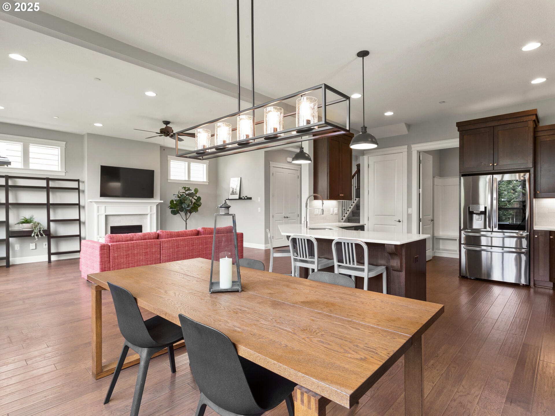 Camas, Washington 98607, United States, 6 Bedrooms Bedrooms, ,3 BathroomsBathrooms,Residential,Pending,139384