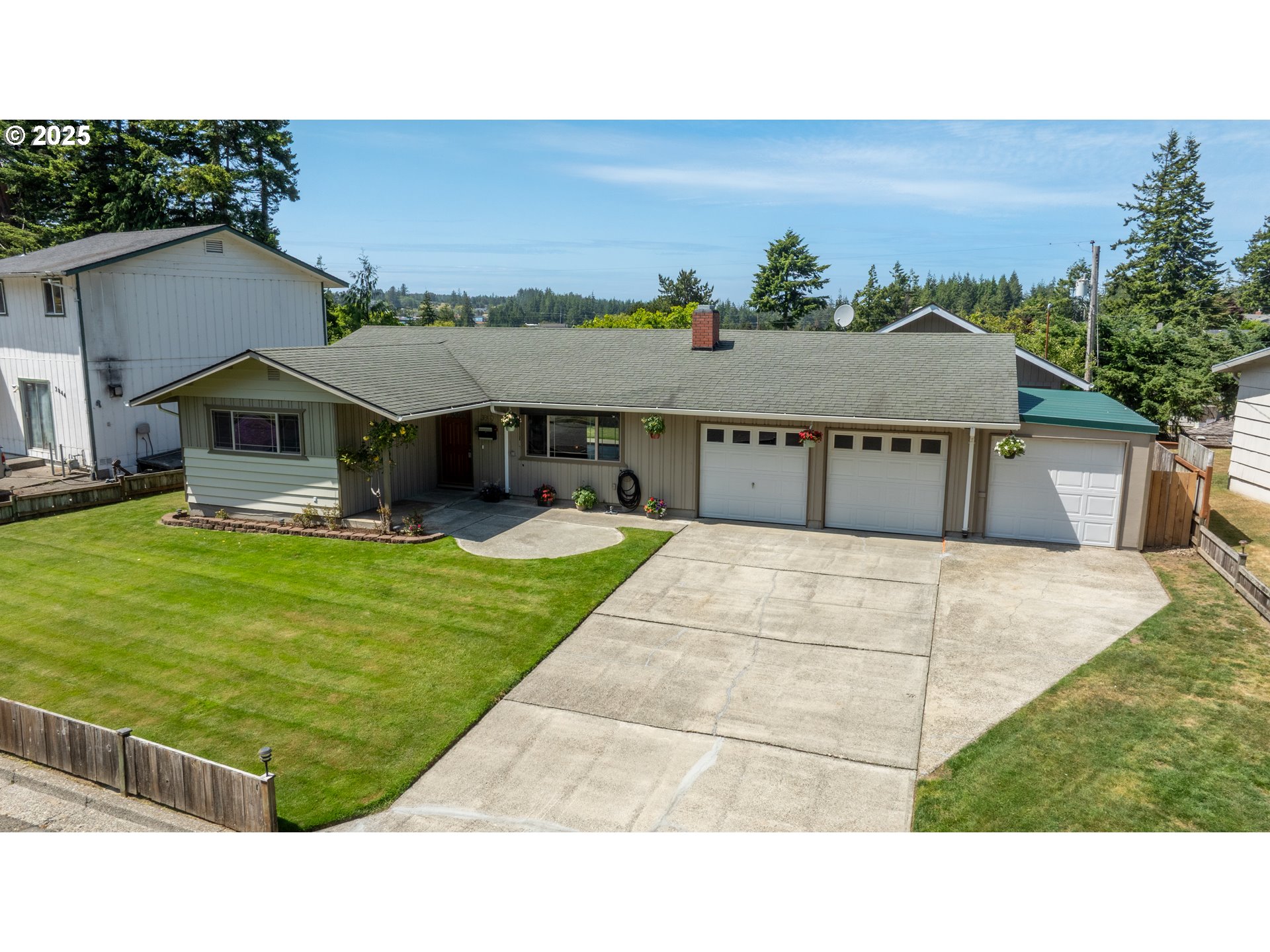 3840 VISTA DR