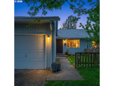 3807 N JUNEAU ST Portland OR 97217