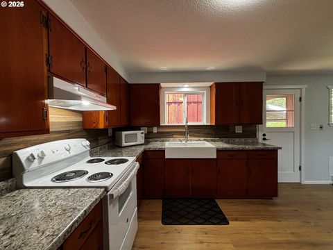 Tiny photo for 48799 Mcfarland Rd, Oakridge, OR 97463 (MLS # 239885713)
