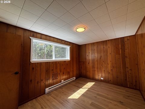 Tiny photo for 48799 Mcfarland Rd, Oakridge, OR 97463 (MLS # 239885713)