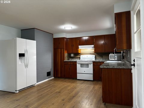 Tiny photo for 48799 Mcfarland Rd, Oakridge, OR 97463 (MLS # 239885713)