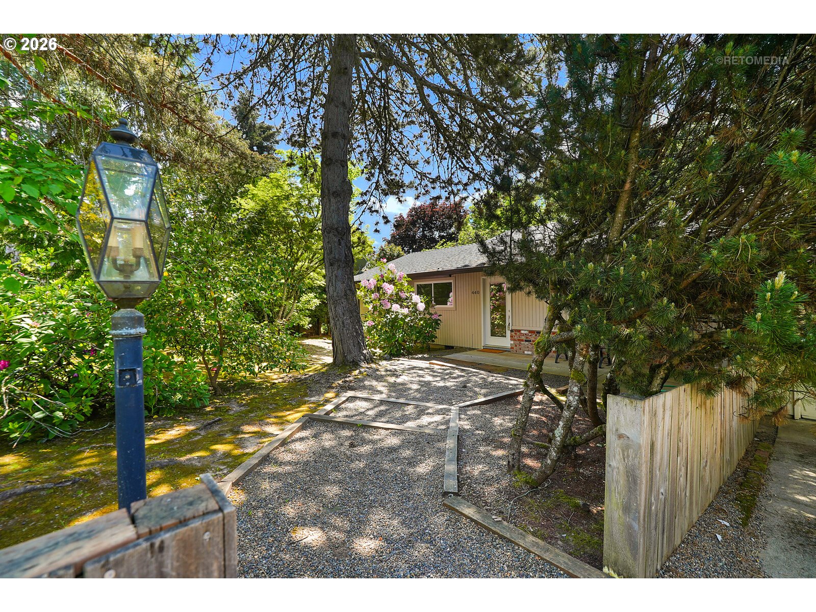 440 NW YONIA CT