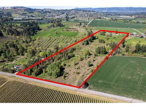 22999 NE FULQUARTZ LANDING RD Dundee OR 97115