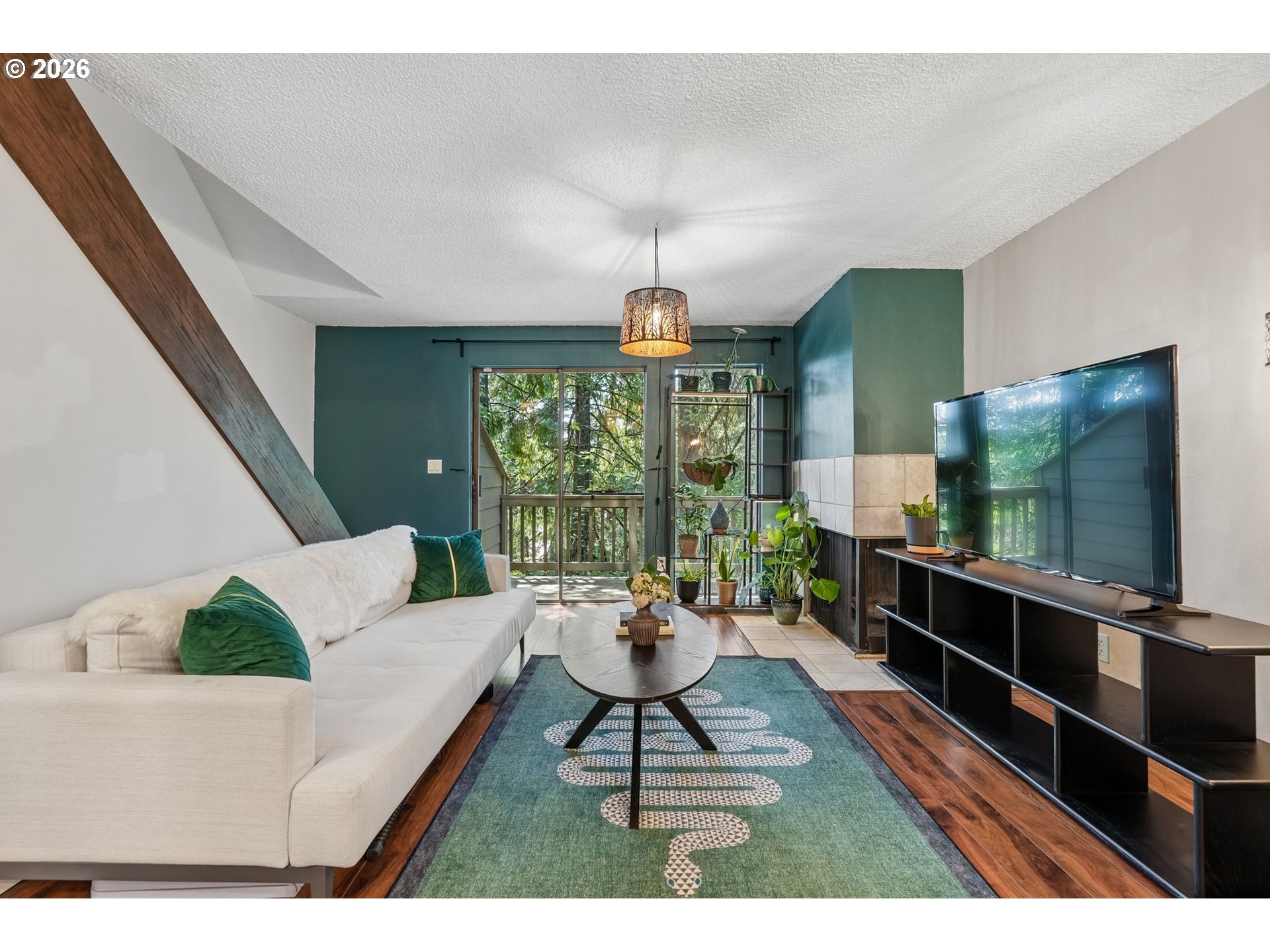 38 CERVANTES CIR