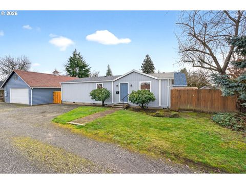 110 S HARRISON ST Newberg OR 97132
