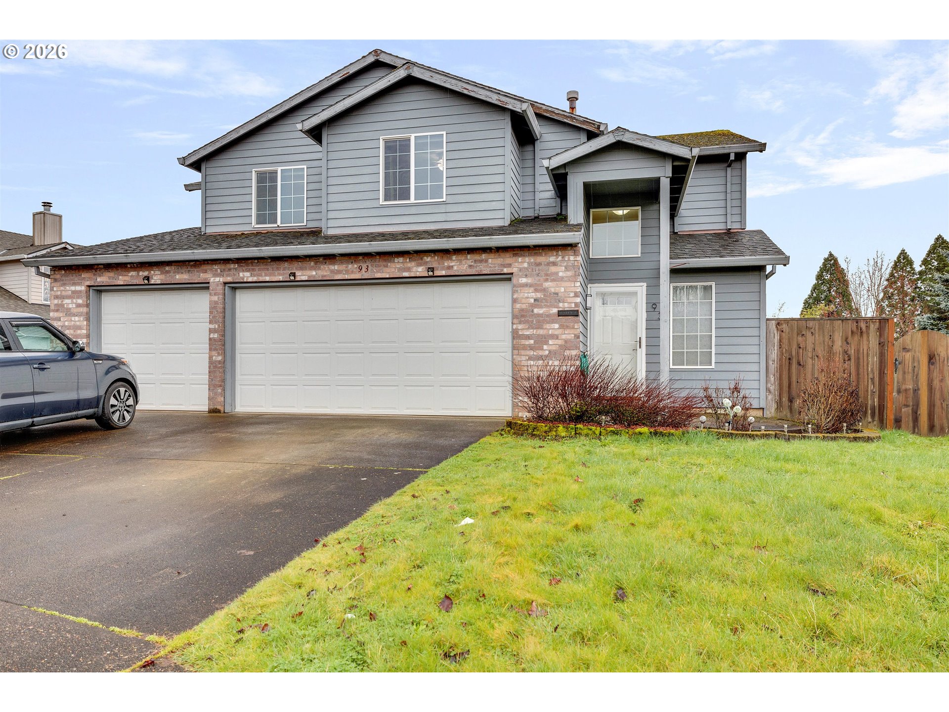 Photo 1 of 40 — 93 SALMON ST, St Helens, OR 97051